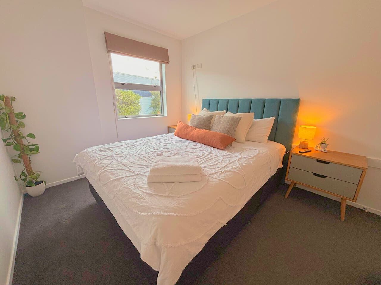 2 bedrooms, desk, iron/ironing board, travel cot