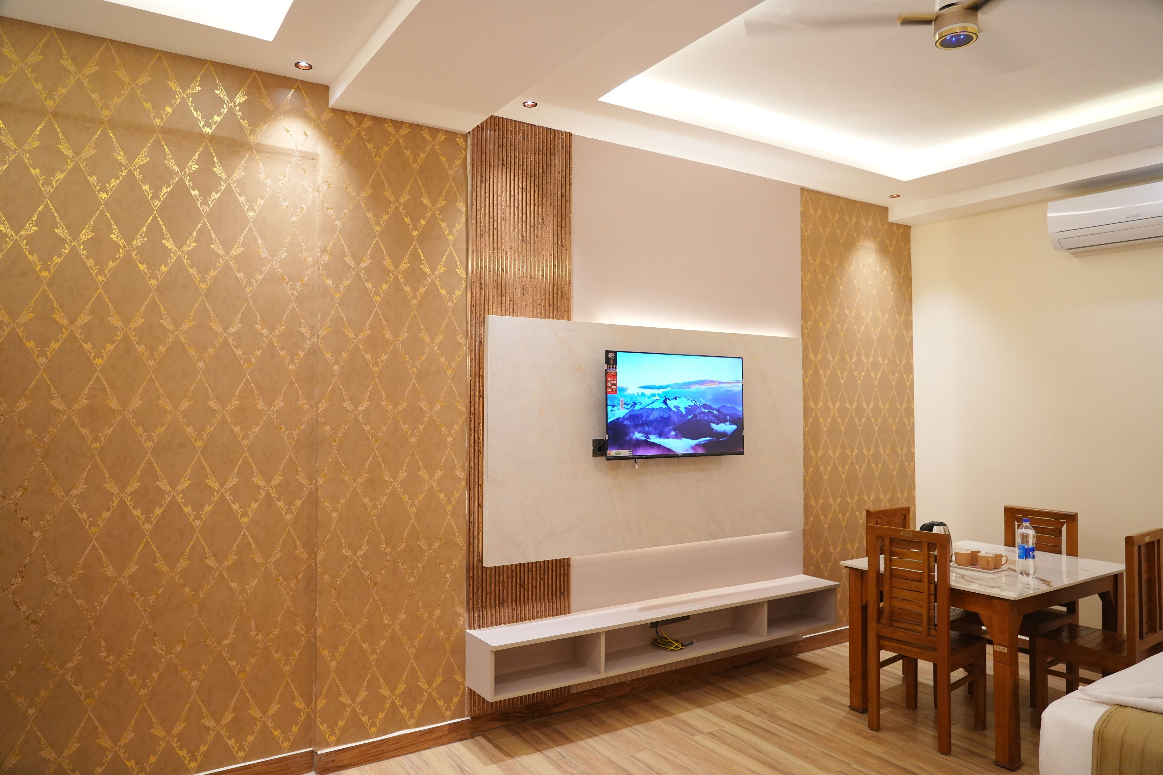 Deluxe Quadruple Room