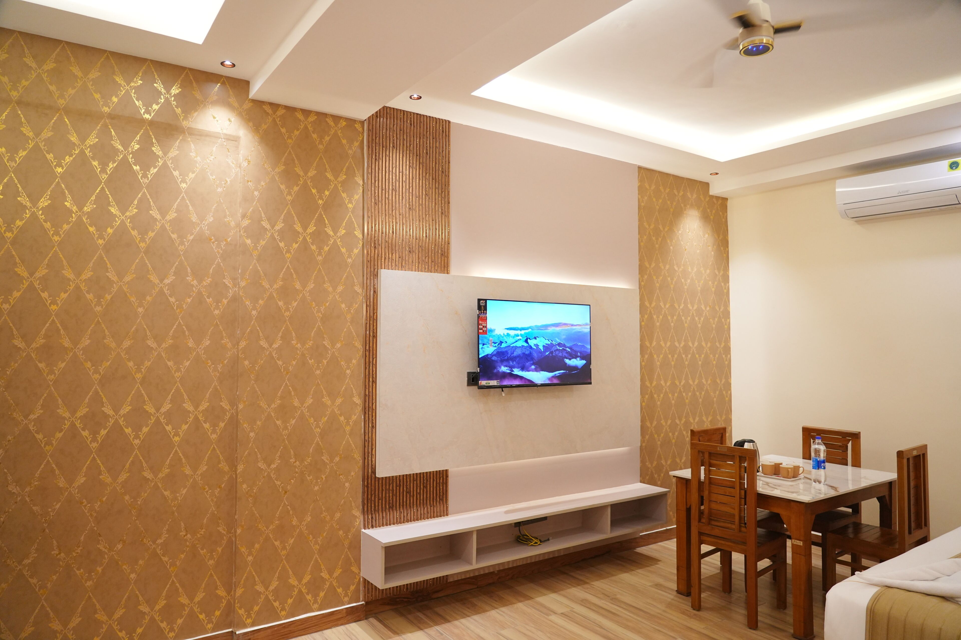 Deluxe Quadruple Room