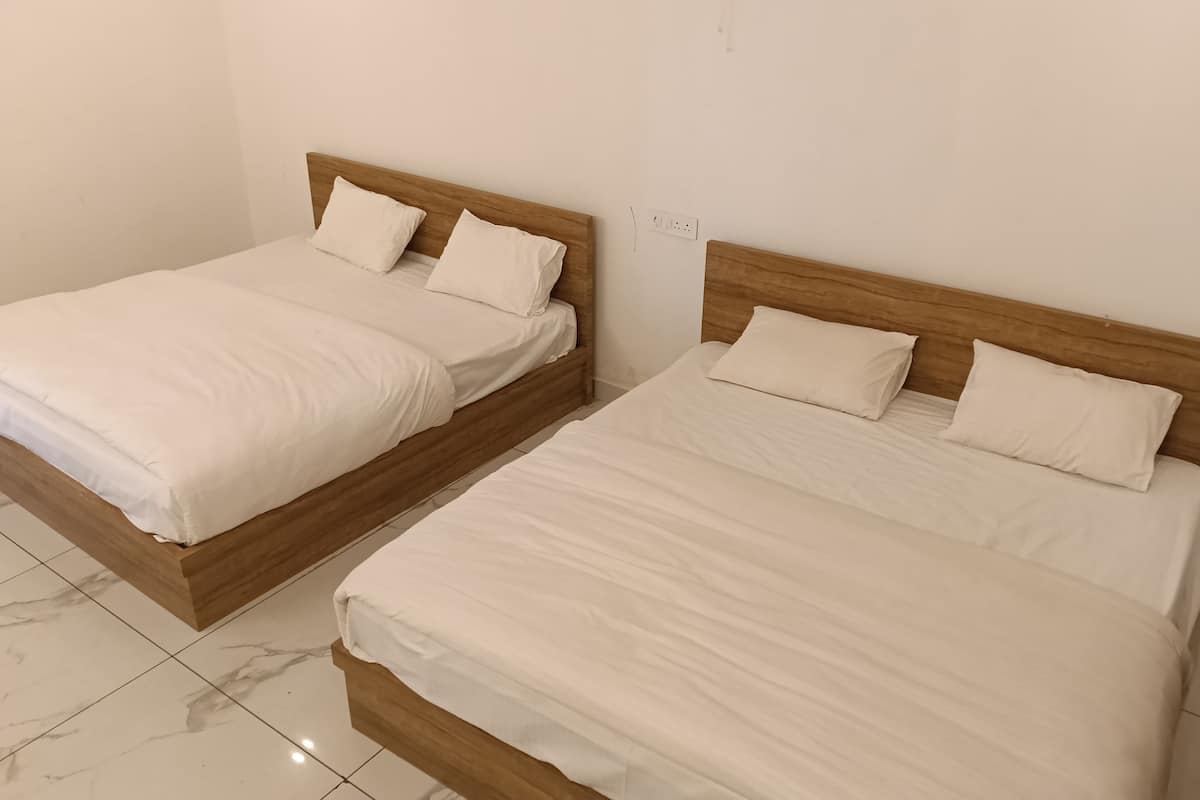 家庭客房, 花園景 | 遮光窗簾/窗簾、隔音、免費 Wi-Fi