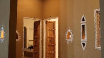 Deluxe Double Room, Garden View | Interior