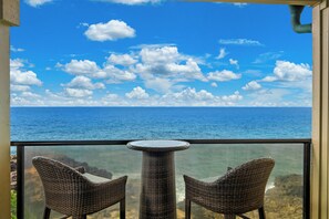 Property grounds - Oceanfront 2BR Condo w AC (Koloa)