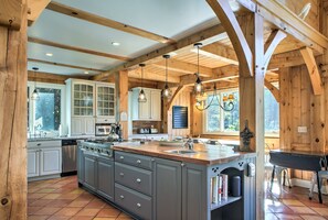 Fridge, microwave, oven, stovetop - Three Timbers | 3 Luxury Timber Homes + Exclusive Pool Access Near Asheville (Fairview)