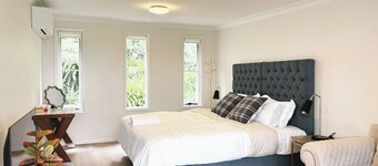 Cozy Leura Studio | Prime Location Getaway