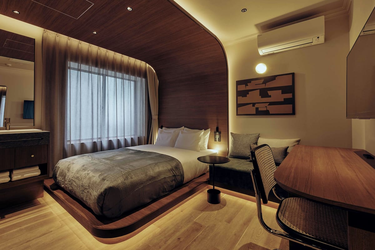 高級雙人房 | 遮光布/窗簾、熨斗/熨衣板、免費無線上網