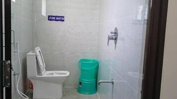 Towels, soap, shampoo