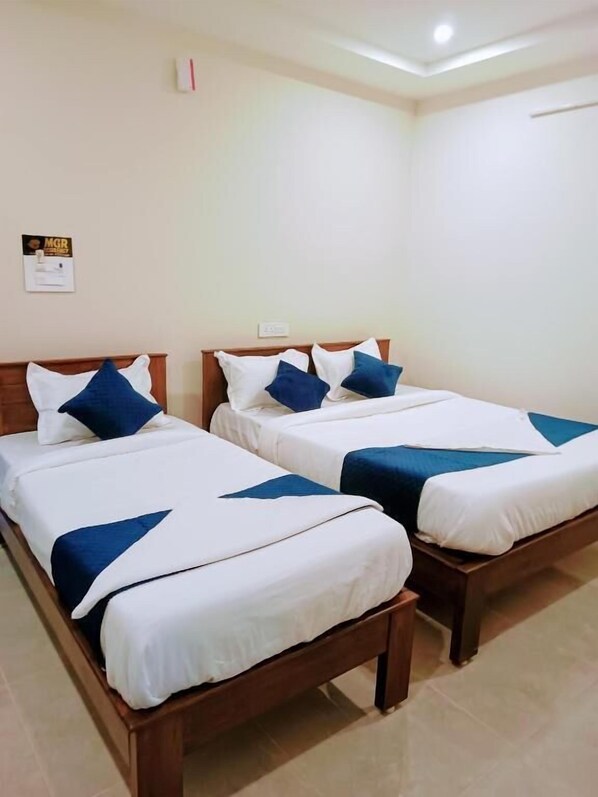 Comfort Triple Room - Mgr residency (Srikalahasti)