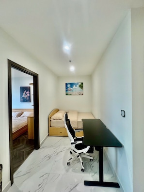 2 chambres, fer et planche à repasser, accès Internet, draps fournis
