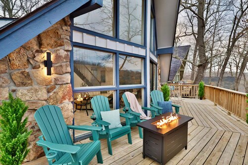 Mountain Chalet for 8 - Near Hiking & Buffalo River + Full Coffee Bar & Kitchen