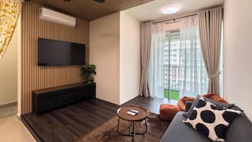 Apartamento, 3 quartos, sacada, vista para a cidade | Sala de estar