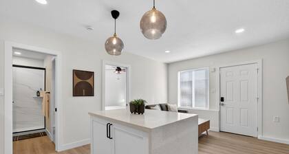 Modern 1BR Private ADU with Dedicated Parking & Washer Dryer