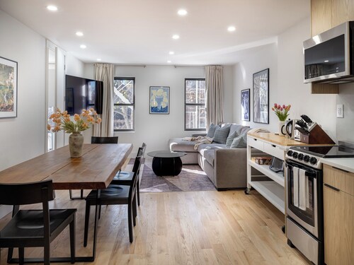 Three Bedroom Suite in Condo-Hotel (The Serene Hotel Group)