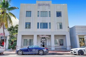 Exterior - Coastal 2BR Escape | Walk to Beach and 2 Queen Beds (Miami Beach)