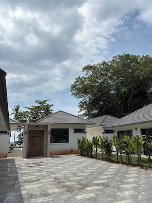 Exterior - Tiger on the Beach (Krabi)