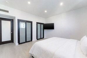 3 habitaciones, cuna de viaje, wifi y ropa de cama 