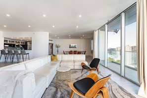 Immagine non classificata, 3 di 75, pulsante