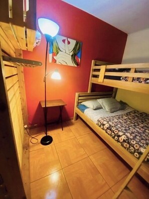1 bedroom, iron/ironing board, WiFi, bed sheets - 1BR with BBQ, Patio and Steps to Hollywood Beach (Hollywood)