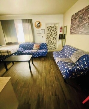 Immagine non classificata, 5 di 8, pulsante