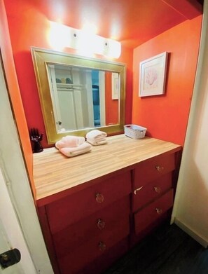 Nicht klassifiziertes Bild, 2 von 8, Schaltfläche