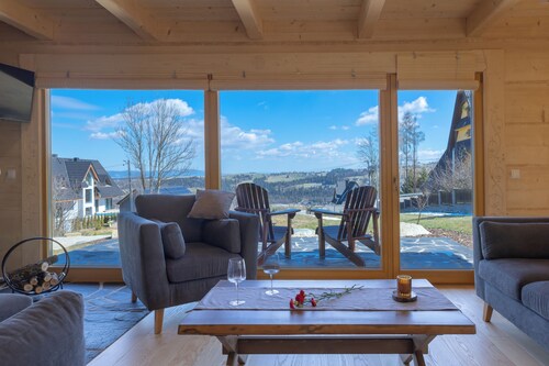 Enchanting 3-bedroom chalet in Bańska Niżna for your getaway