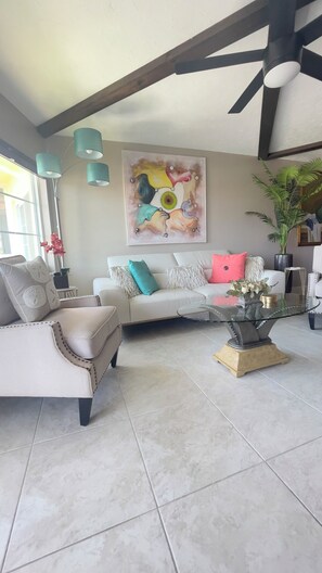Smart TV - Cozy 1-bedroom 2 Full bath condo in peaceful Siesta Key .55 & over,1 month stay. (Siesta Key)