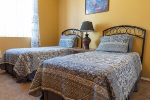 2 chambres, fer et planche Ă repasser, Wi-Fi, draps fournis