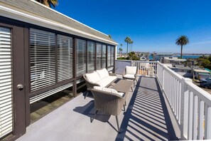 Terrace/patio - Sunny Beach Escape – Steps to Ocean & Bay (San Diego)