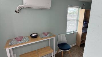 Comfort Studio, Patio, Garden View | Interior