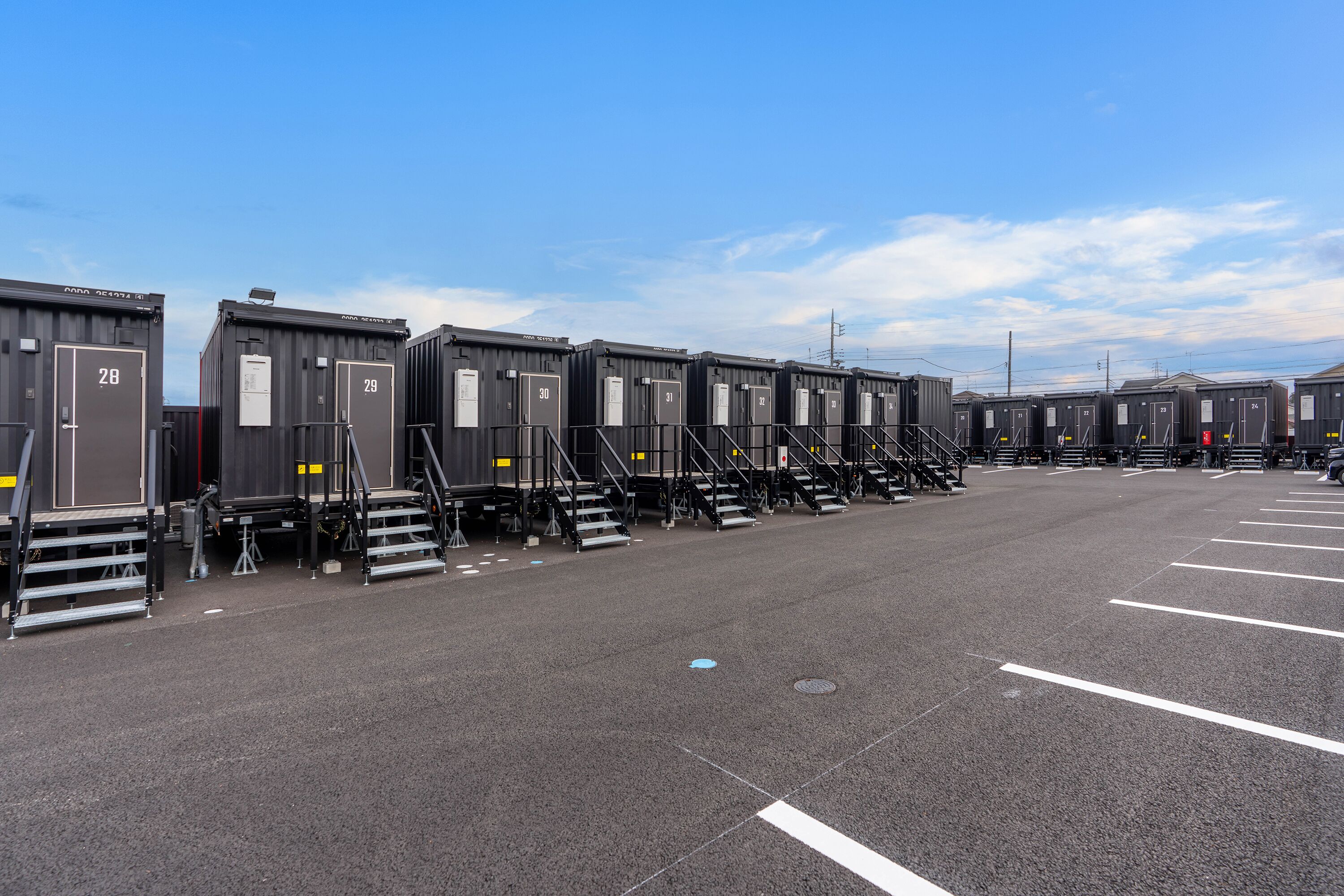 المنشأة من الخارج