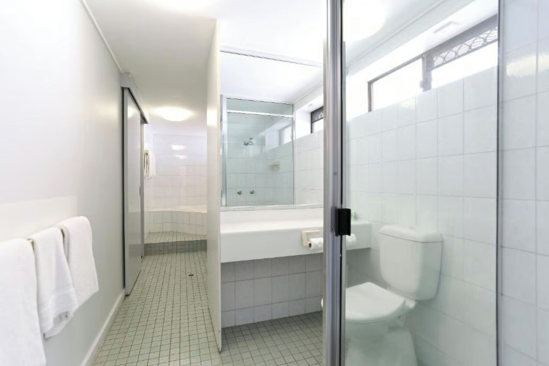 Family Room | Bathroom