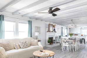 Living area - Oceanfront Oasis + Guesthouse: 2 Hot Tubs, Pool! (Atlantic Beach)