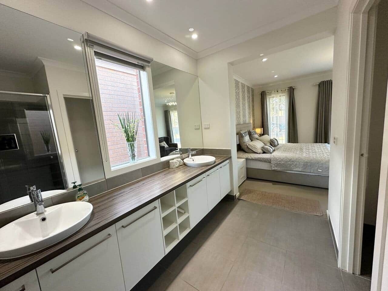 4 bedrooms, in-room safe, iron/ironing board, WiFi