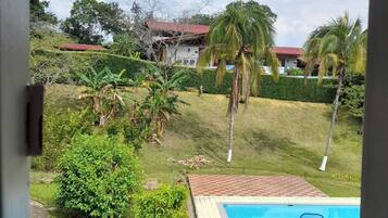 House, 4 Bedrooms, Balcony | Pool