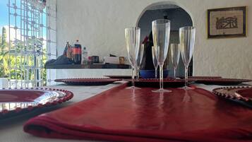 House, 4 Bedrooms, Balcony | Dining