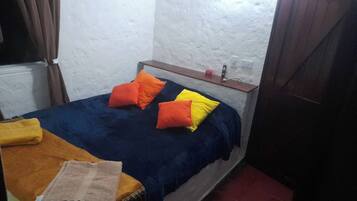 House, 4 Bedrooms, Balcony