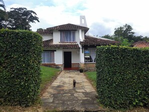 Maison, 4 chambres, balcon | Extérieur