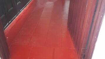 House, 4 Bedrooms, Balcony | Interior