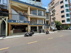 Exterior - Dong Tay hotel (Quy Nhơn)