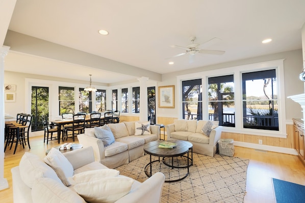 TV - Nestled beside Bald Head (Bald Head Island)