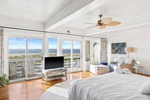 4 bedrooms, iron/ironing board, WiFi, bed sheets - Poolside Paradise is luxury vacationing! Enjoy beautiful sunsets (Bald Head Island)