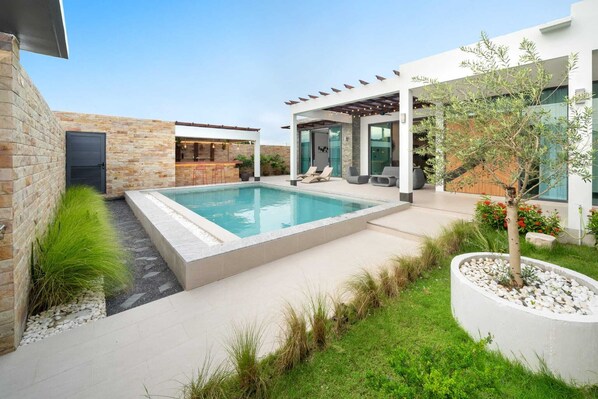 Nicht klassifiziertes Bild, 1 von 32, Schaltfläche