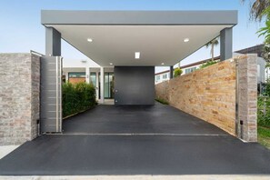 Khuôn viên nơi lưu trú