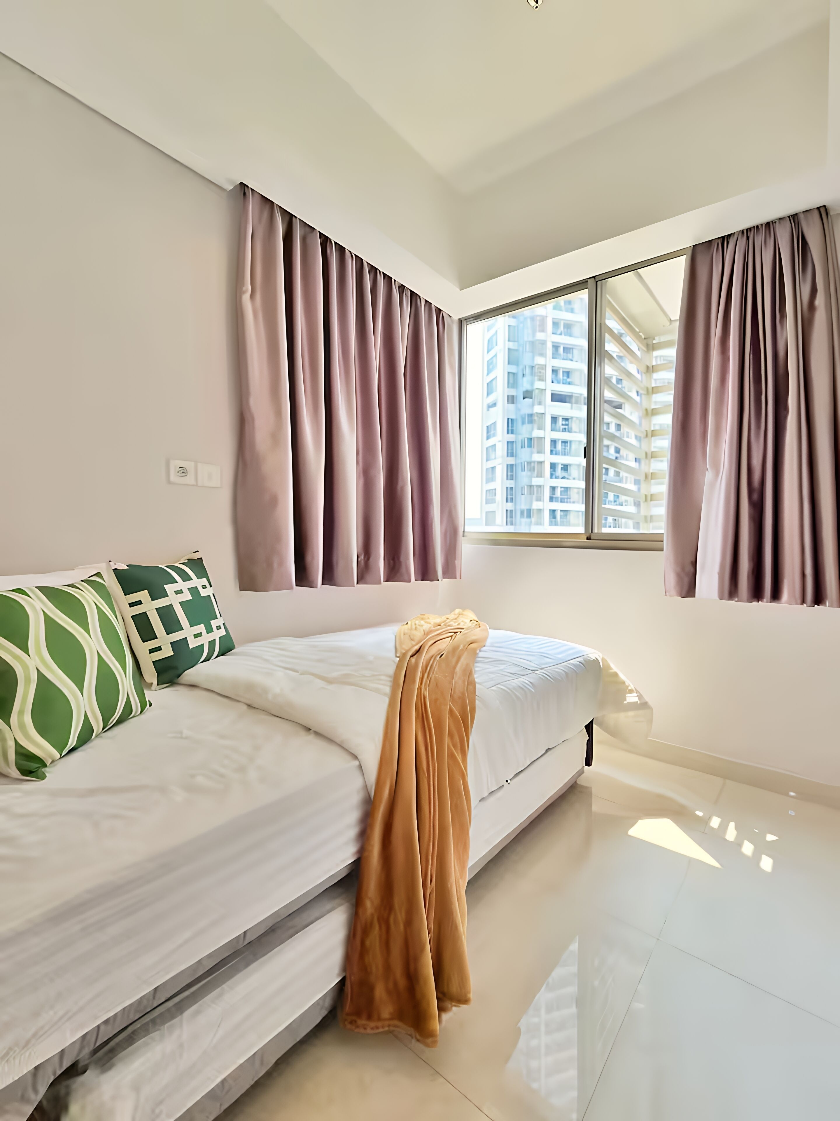 Apartment, 2 Bedrooms, City View | Desk, iron/ironing board, WiFi (free)