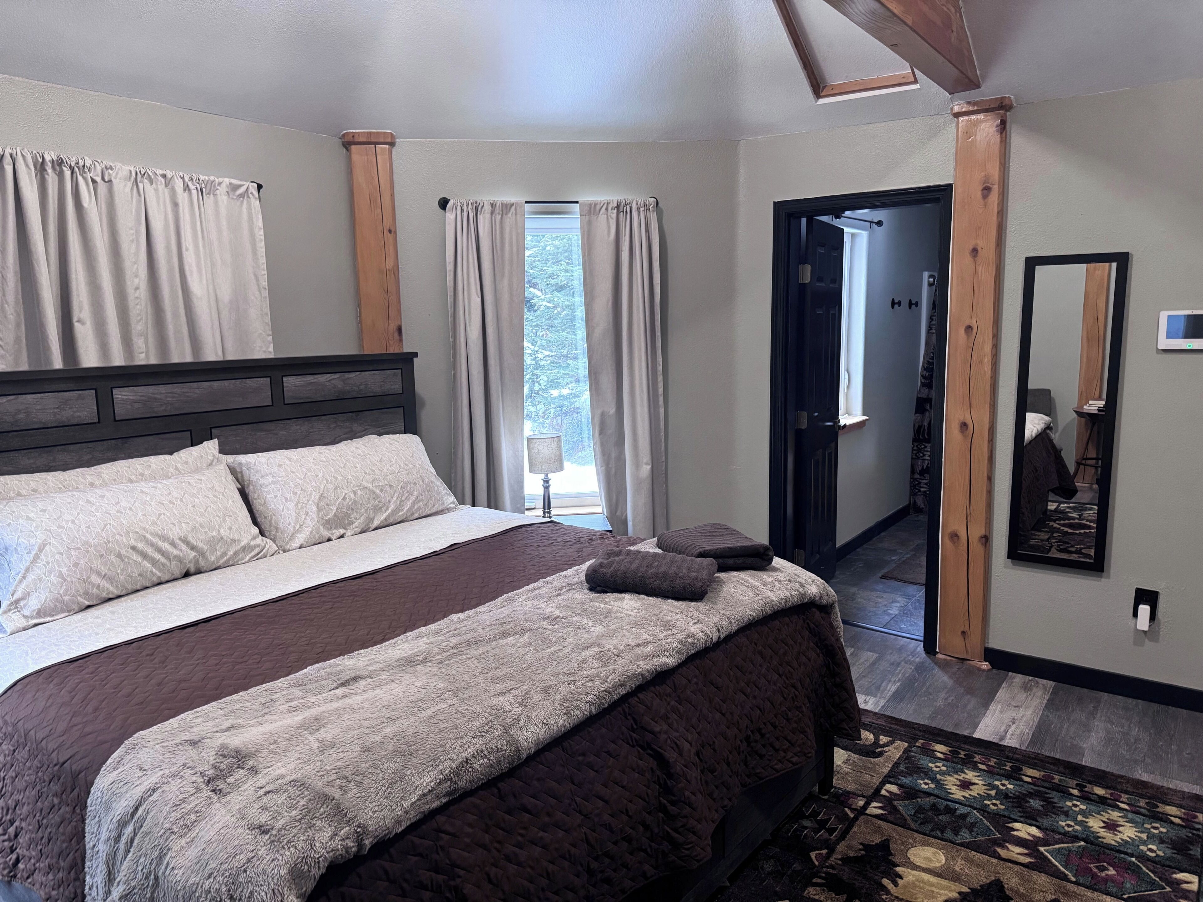 5 chambres, bureau, fer et planche à repasser, Wi-Fi gratuit