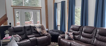 Hilltop Hideaway~ Seclusion in the Last Frontier