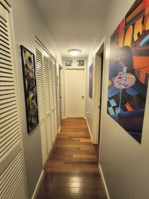 Unclassified image, 5 of 6, button - 1 Bedroom stylish Condo in Beaverton with Retro games and room to entertain (Beaverton)