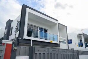 Exterior - Luxury villa with pool (Puerto poata)