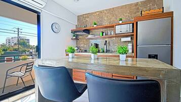 Fridge, microwave, stovetop