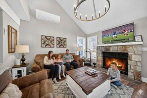 Unclassified image, 3 of 22, button - 2-bedroom townhome in amazing Blakeslee with AC for comfort (Blakeslee)