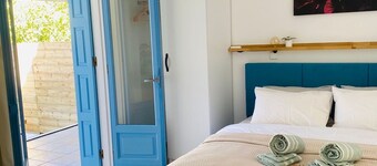 Privé vakantiehuis voor 2 met eigen tuin op Samos – Bougainvillea Holiday Home